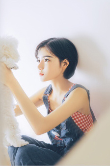 黑皮辣妹